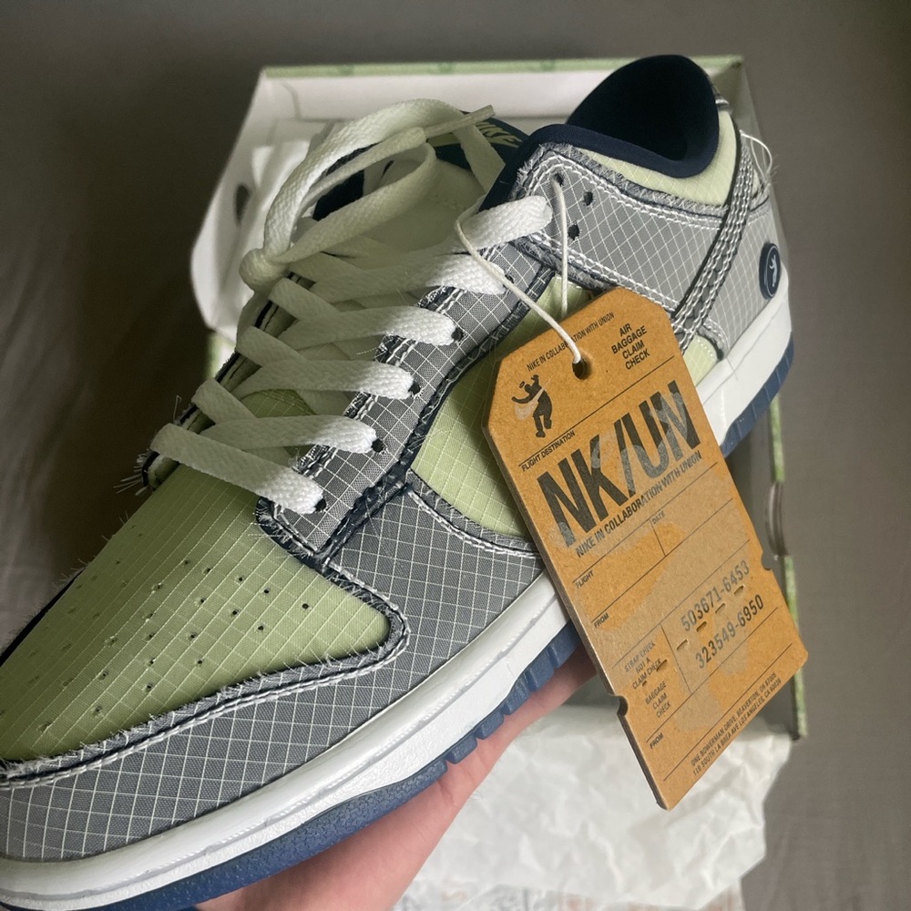 [SOLD] Nike x Union LA ‘Passport Pack’ Pistachio Dunk Low